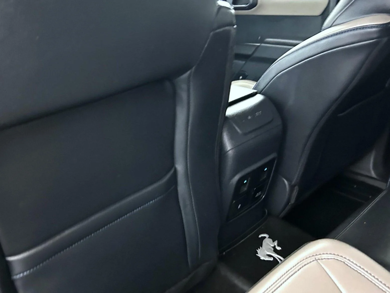 Used 2024 Black Ford Wildtrak image 21