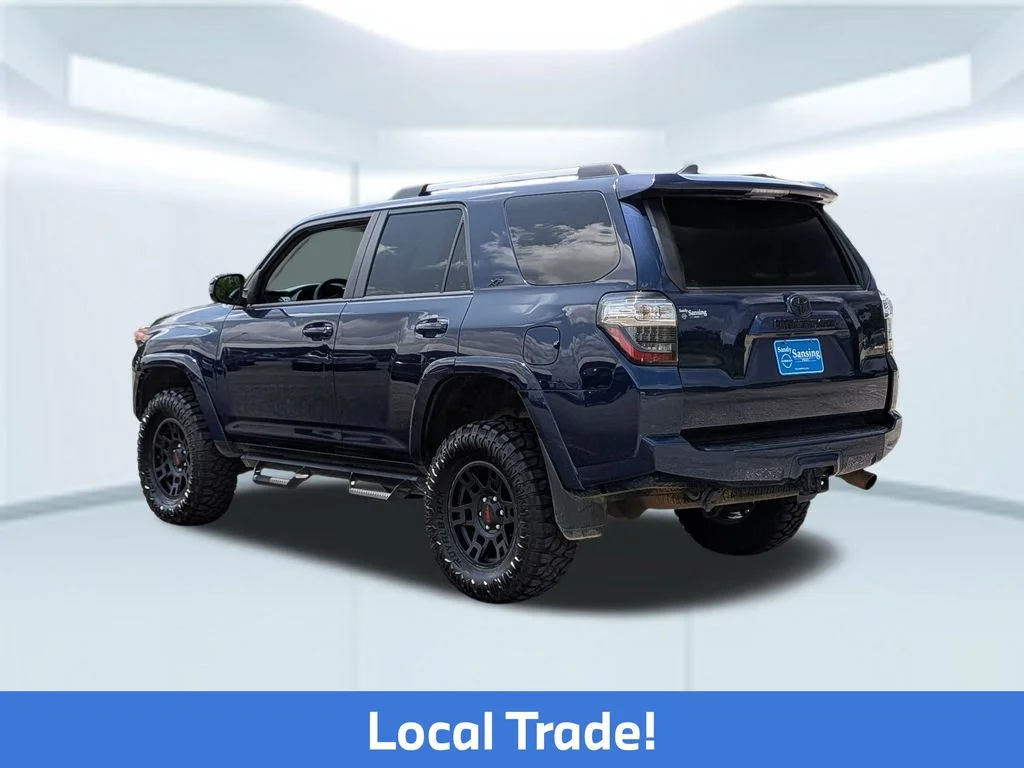 Used 2022 Blue Toyota SR5 image 4