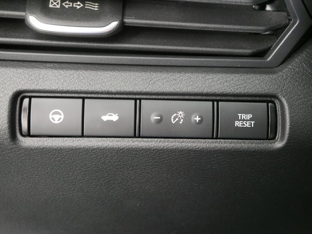 Used 2019 Gun Metallic Nissan SL image 26