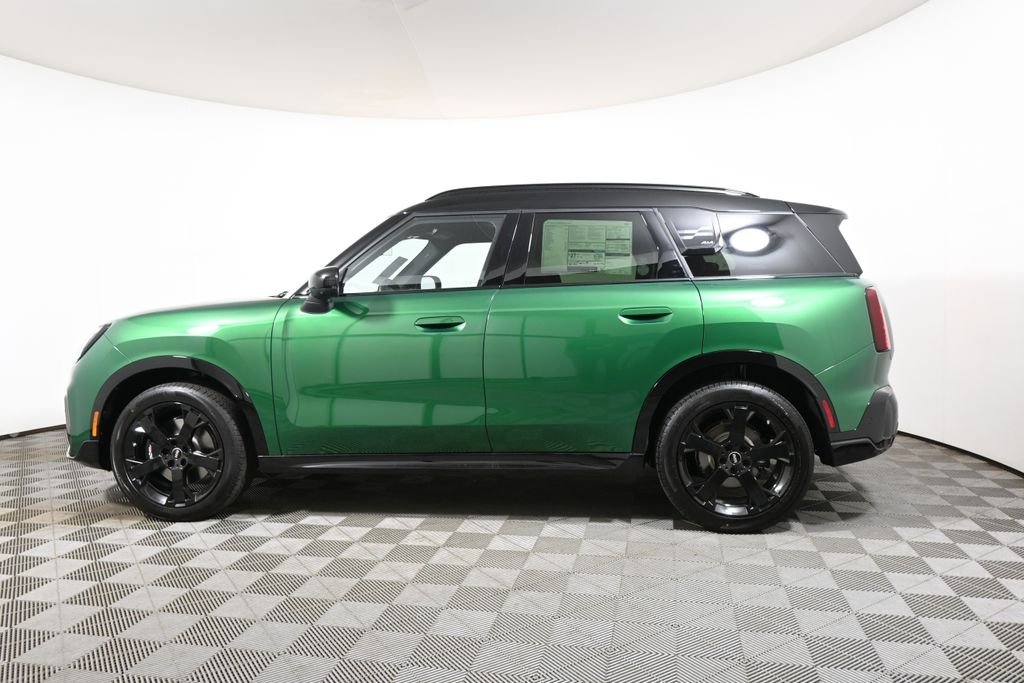 New 2026 Green MINI Iconic image 2