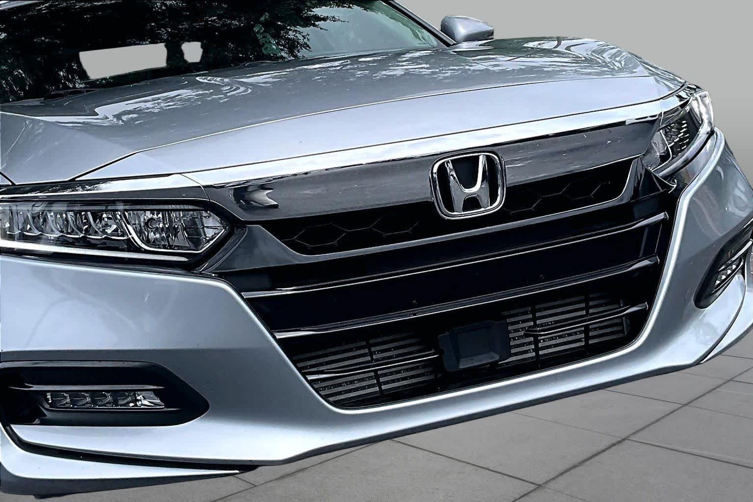 Used 2018 Lunar Silver Metallic Honda EX-L 2.0T image 30