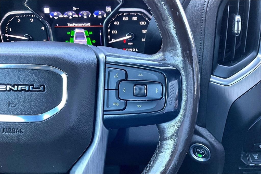 Used 2020 White GMC Denali image 19