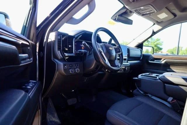 Used 2024 Dark Ash Metallic Chevrolet LT (2FL) image 15