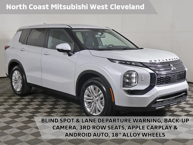 2024 Mitsubishi Outlander ES