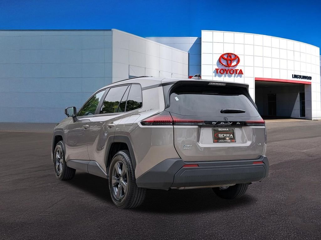 Used 2026  Toyota LE image 12
