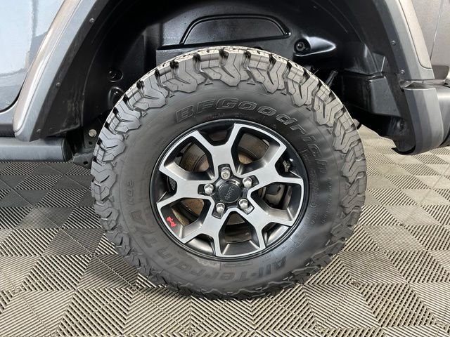 Used 2018 Gray Jeep Unlimited Rubicon image 10