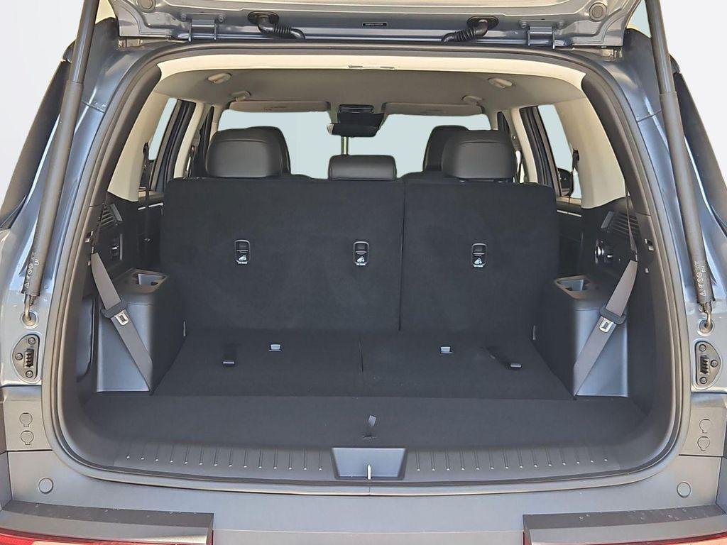 New 2026 Gray Hyundai SEL AWD image 24
