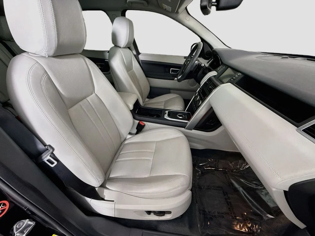 Used 2017 Black Land Rover HSE image 30