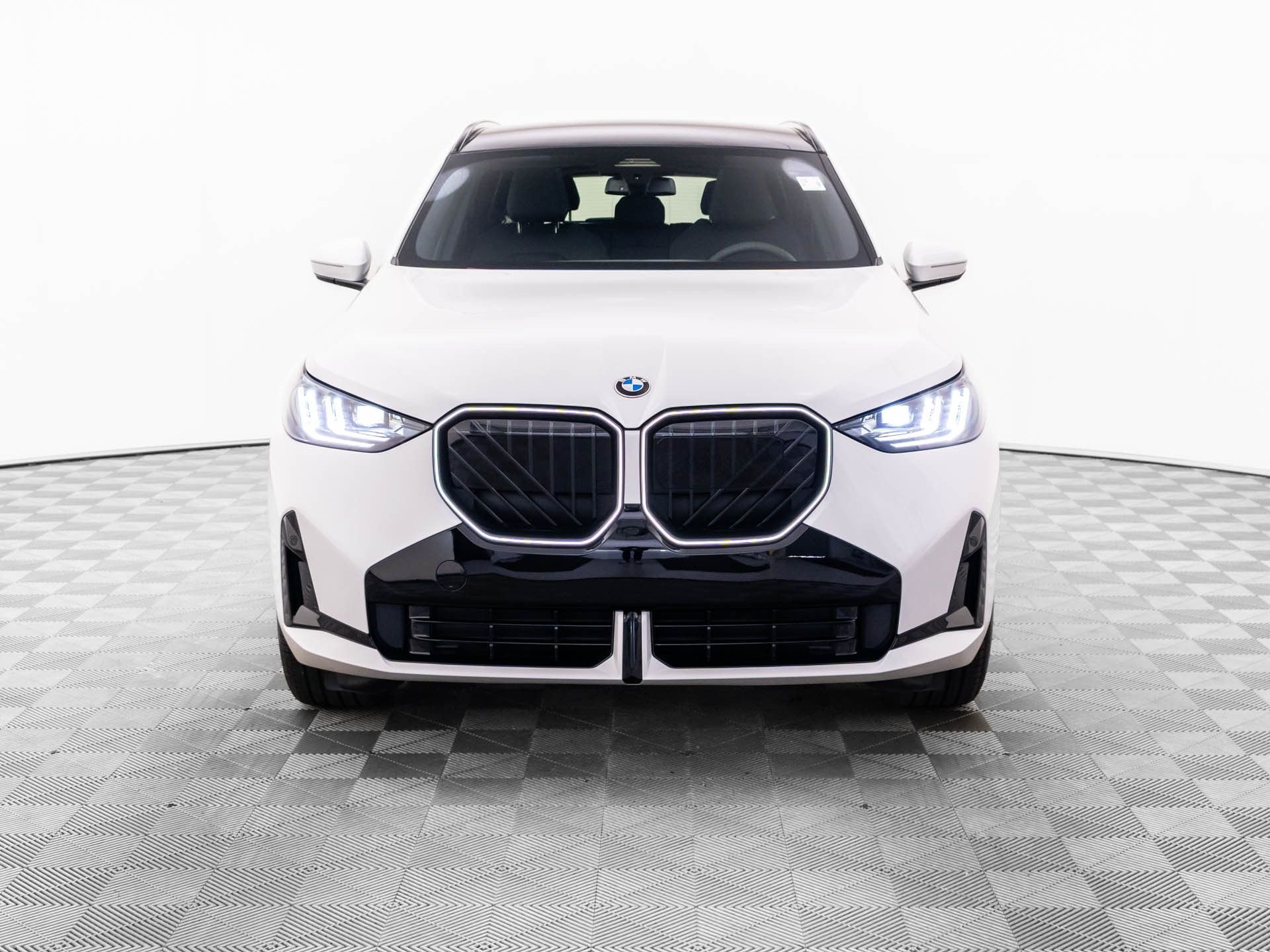 New 2026 Alpine White BMW 30 xDrive image 9