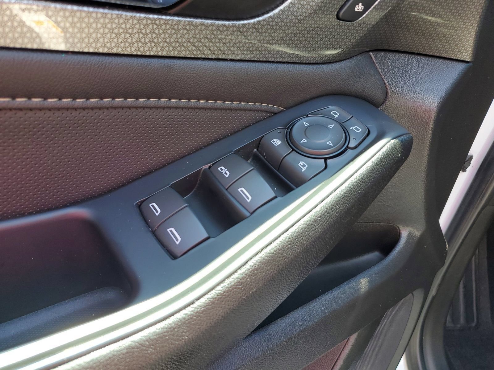Used 2023 White Chevrolet Premier image 13