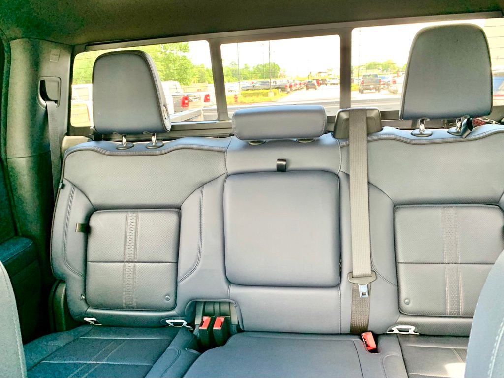 Used 2023 Beige Chevrolet High Country image 40