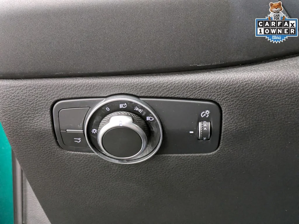 Used 2025  Alfa Romeo  image 21