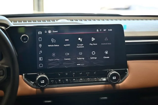 2026 GMC Canyon AT4 - Photo 17