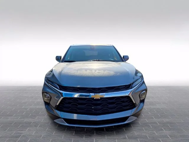 Used 2025 Sterling Gray Metallic Chevrolet 2LT image 2