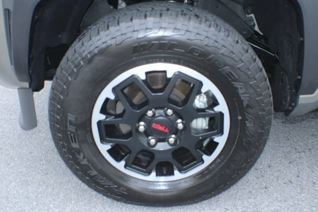 Used 2025 BROWN Toyota  image 5