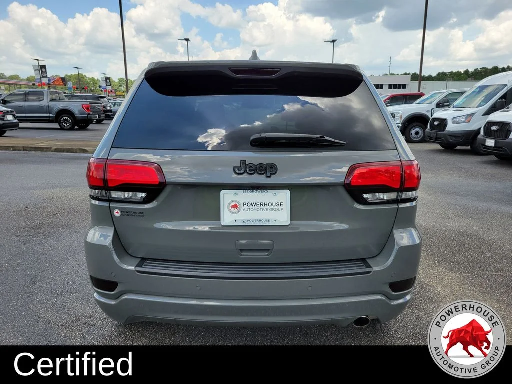 Used 2021 Gray Jeep Laredo X image 4