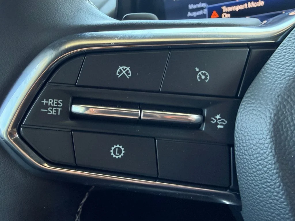New 2027 Mosaic Black Metallic Chevrolet LT image 24