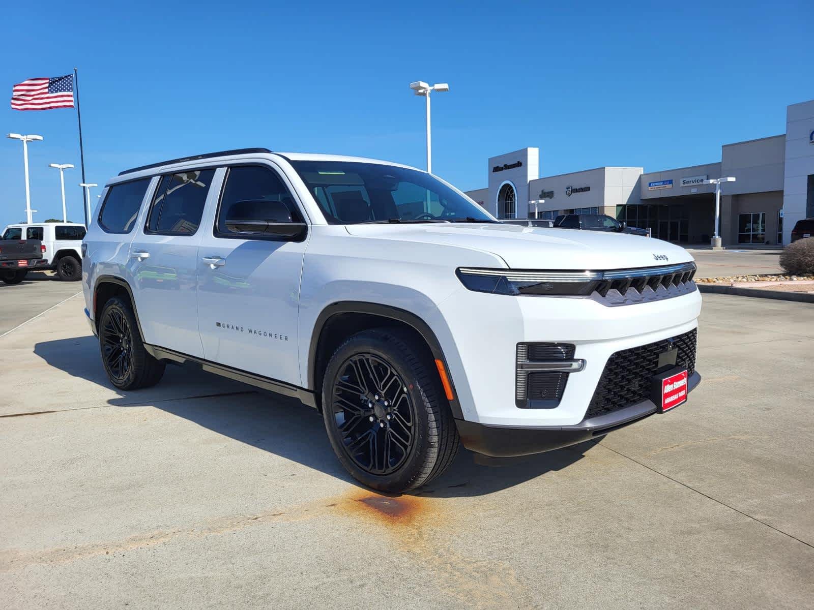 New 2026 Bright White Clear-Coat Exterior Paint Jeep Limited Reserve image 8