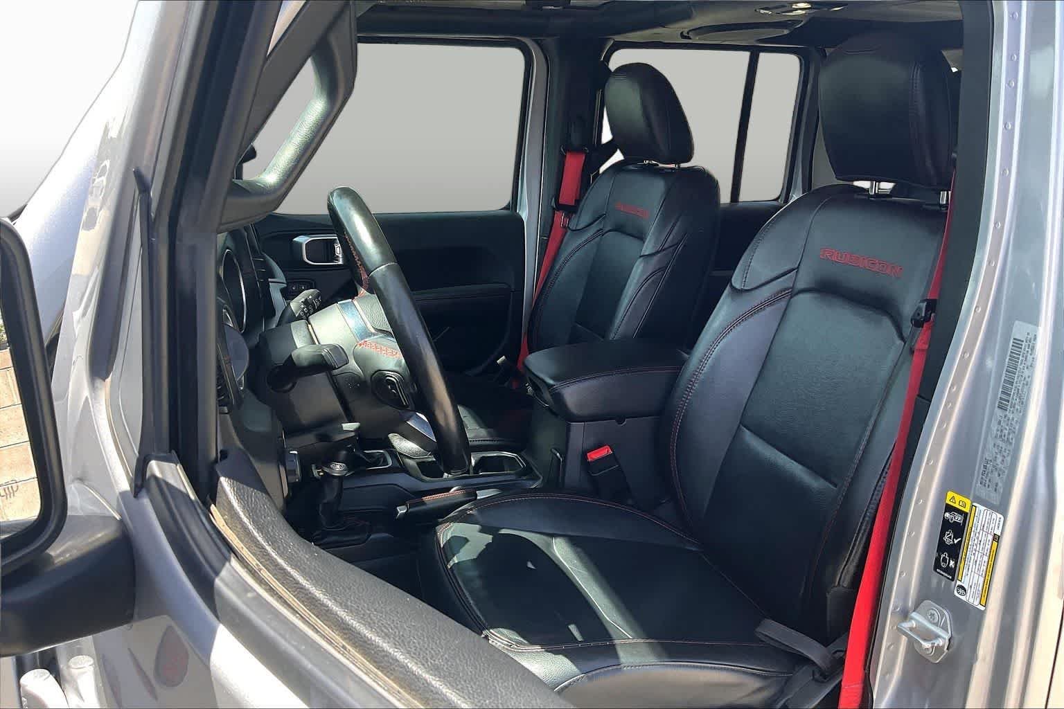 Used 2020 Billet Silver Metallic Clearcoat Jeep Recon image 8