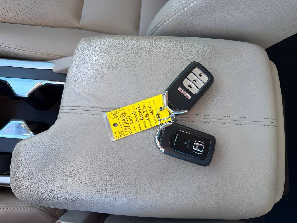 Used 2014  Honda EX-L image 2