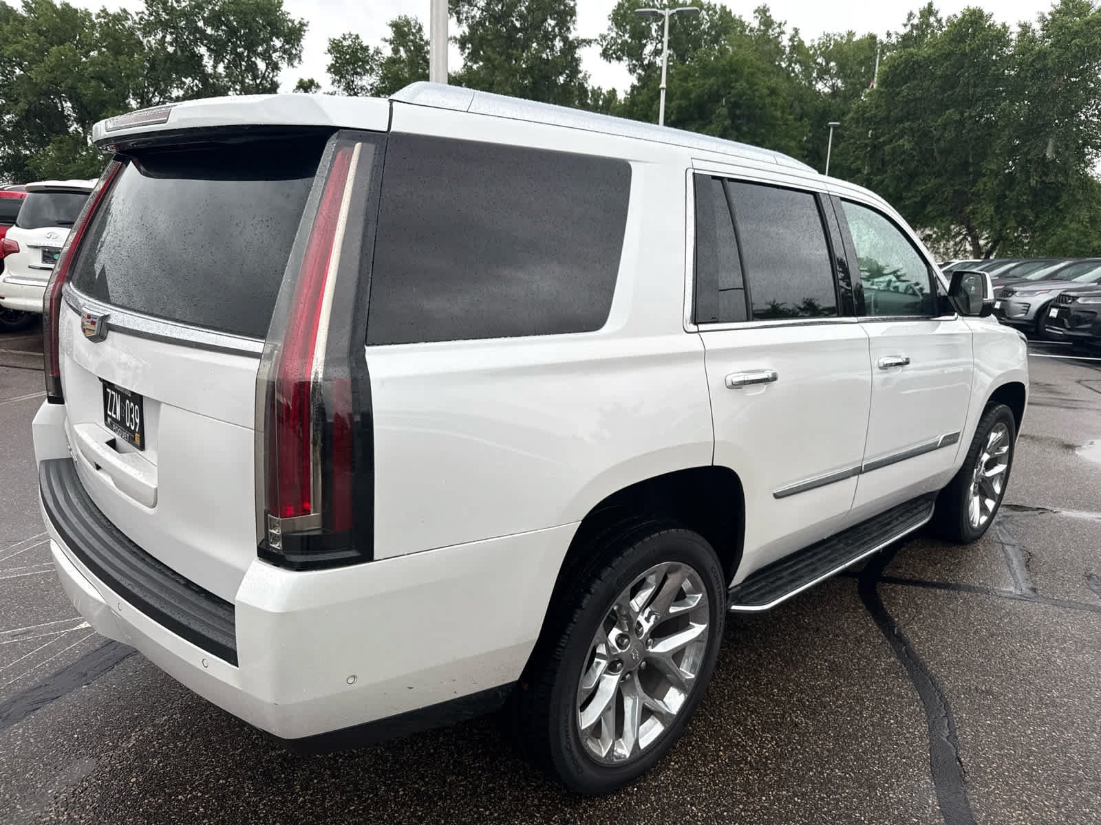 Used 2020 Crystal White Tricoat Cadillac Luxury image 4