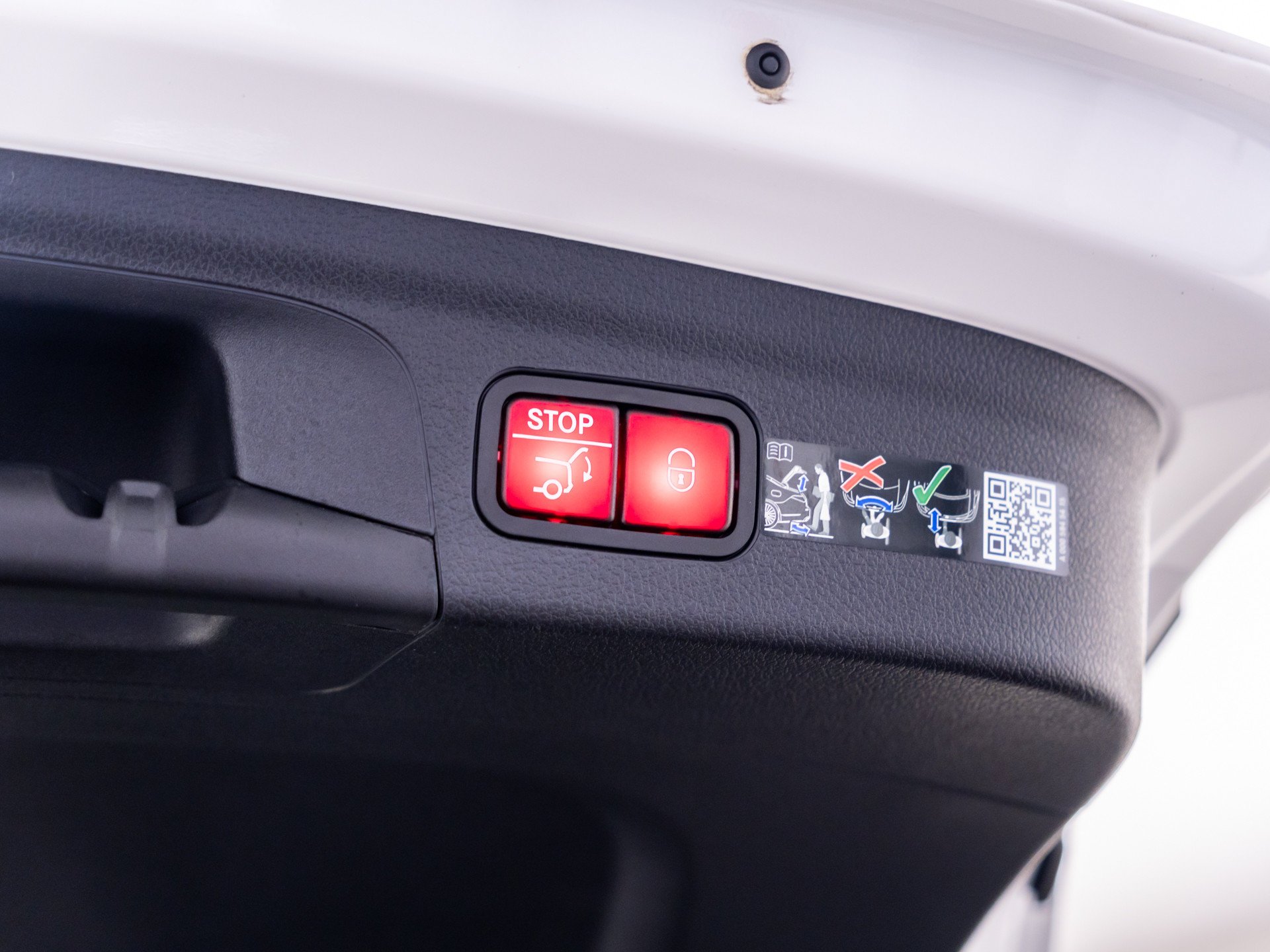 Used 2025  Mercedes-Benz GLE 350 image 33