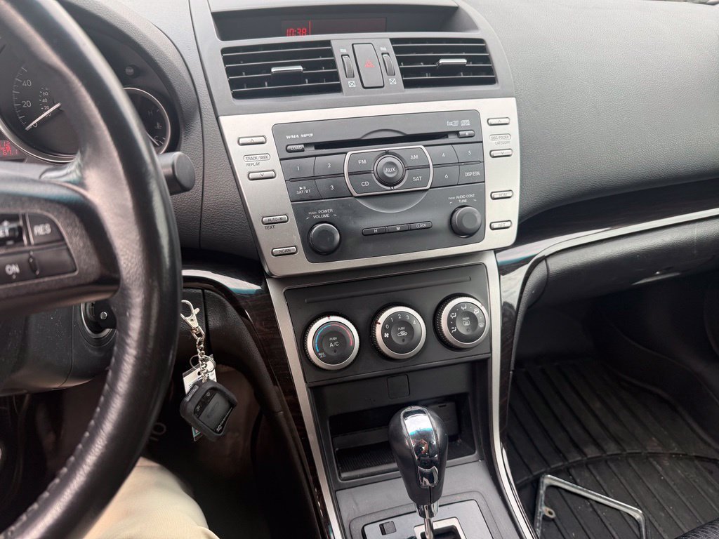 Used 2011 White Pearl Mazda i Touring Plus image 8
