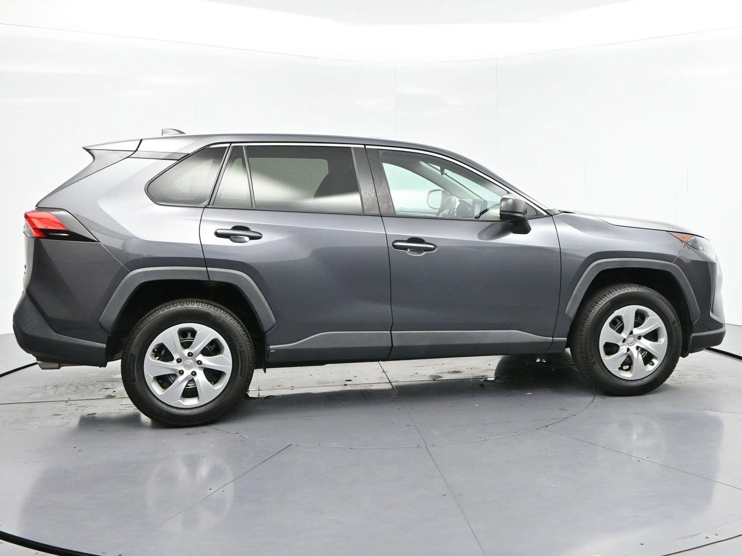 Used 2022 Magnetic Gray Metallic Toyota LE image 8