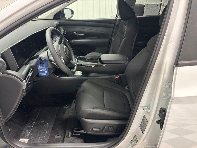 New 2026 White Hyundai SEL AWD image 6