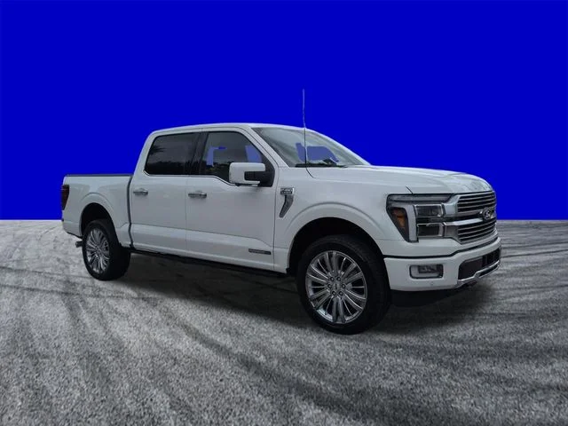 New 2026 Star White Metallic Tri-Coat Ford Platinum® image 2