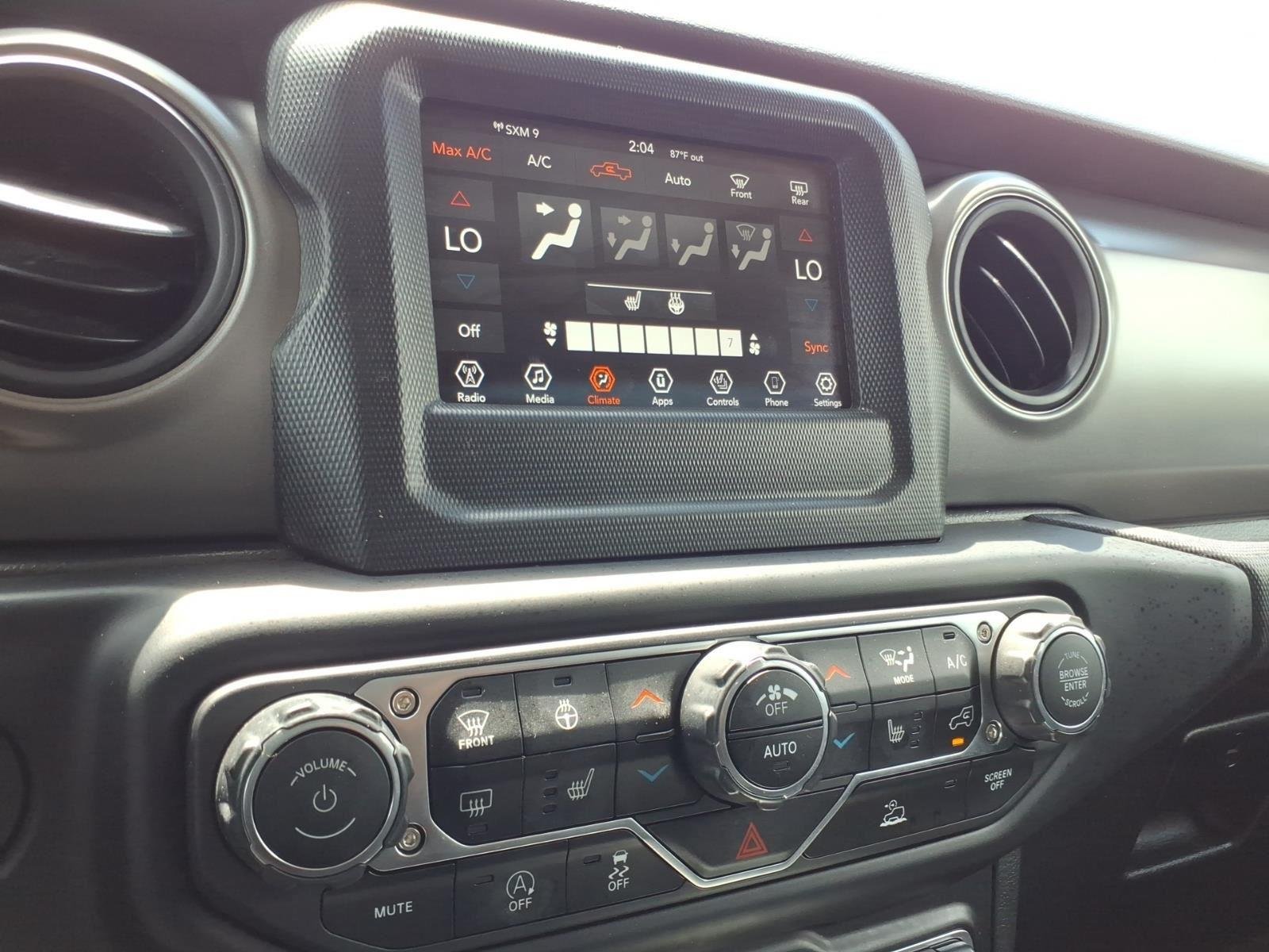 Used 2023 Black Clearcoat Jeep Sport S image 25