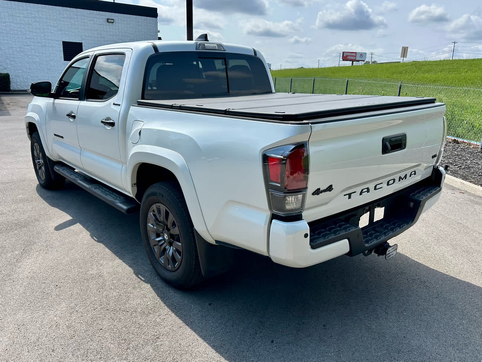 Used 2023 Wind Chill Pearl Toyota Limited image 7
