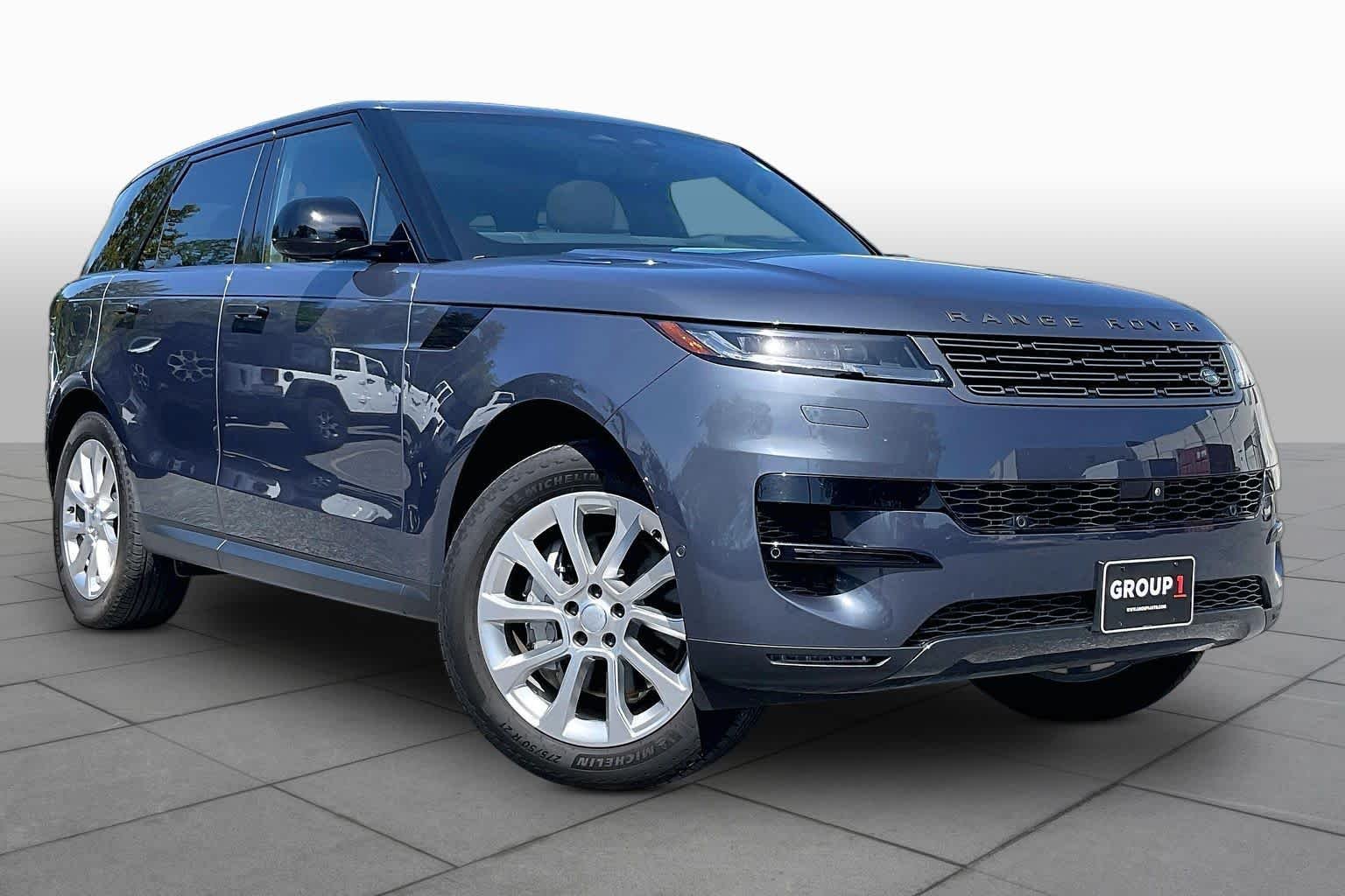 Used 2024 Carpathian Grey Premium Metallic Land Rover SE image 2