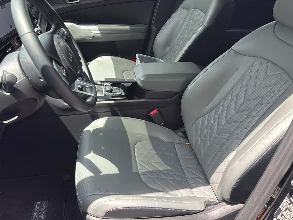 Used 2024 Black Kia X-Line image 15