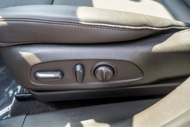 Used 2023 Blue Buick Select image 20