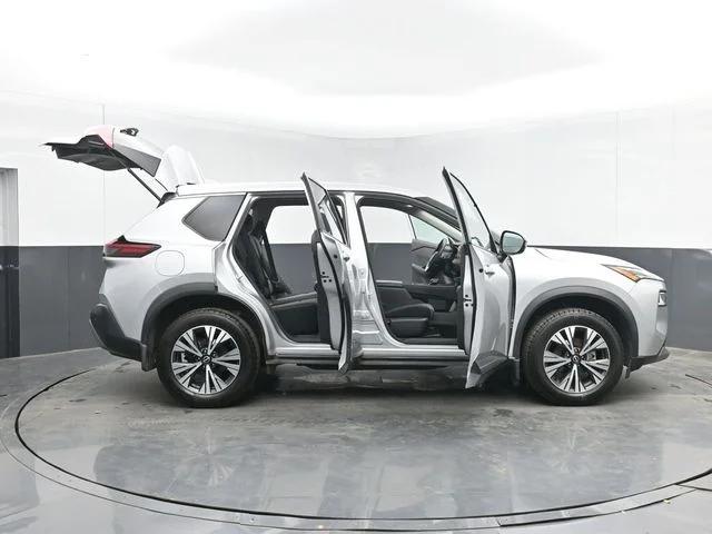 Used 2022 Silver Nissan SV image 49