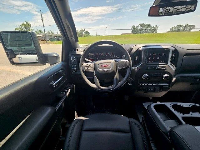 New 2025 Summit White GMC Pro image 13