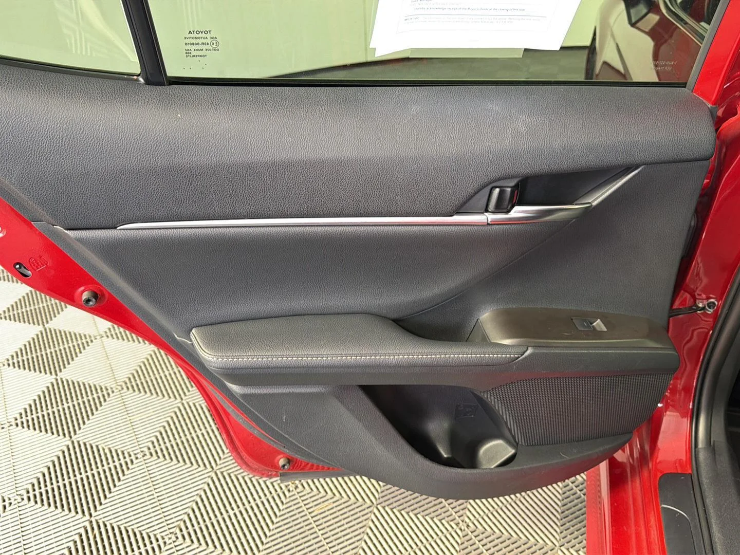Used 2022 Supersonic Red w/Midnight Black Metallic Roof Toyota XSE image 22