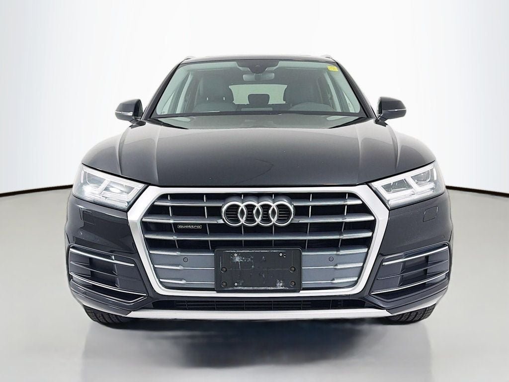 Used 2019 Brilliant Black Audi Premium Plus 45 TFSI quattro image 2