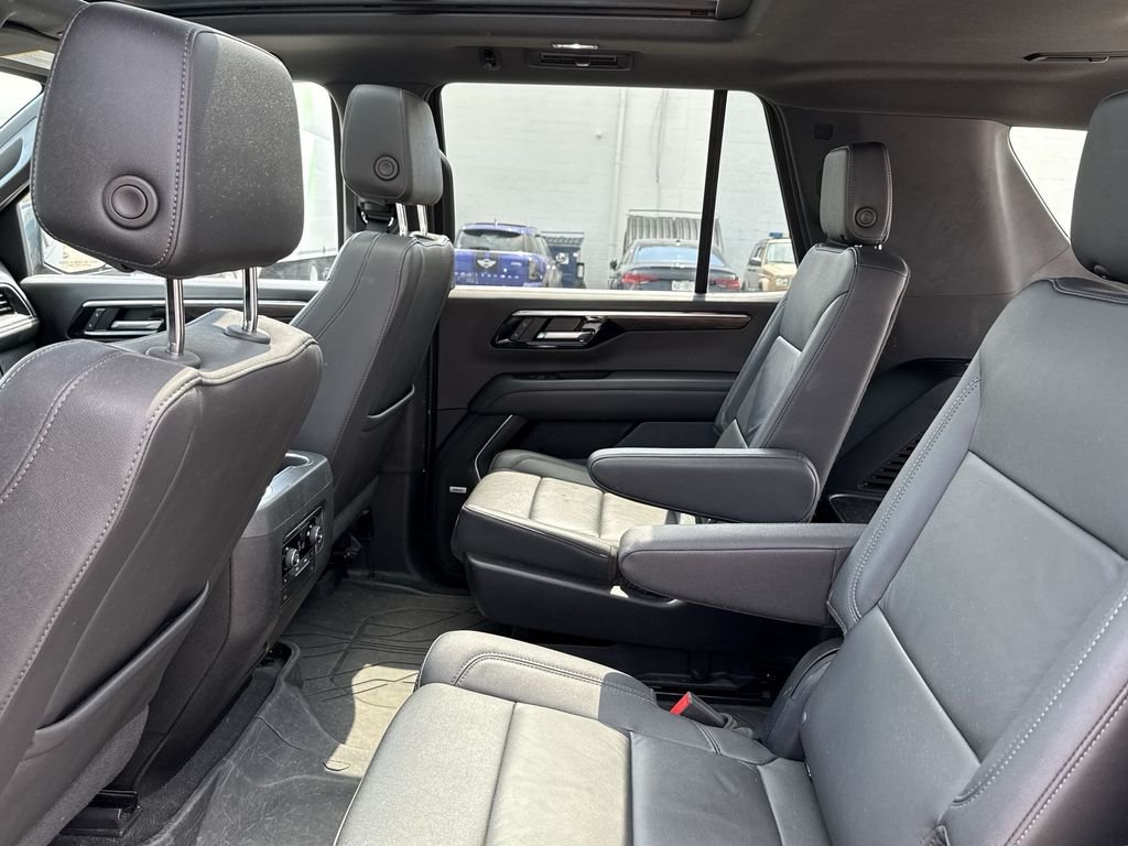Used 2025 Gray Chevrolet Z71 image 20