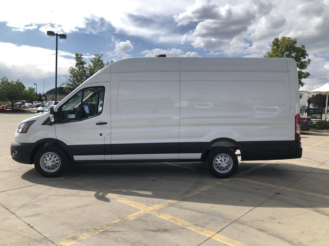 New 2026 Oxford White Ford  image 9