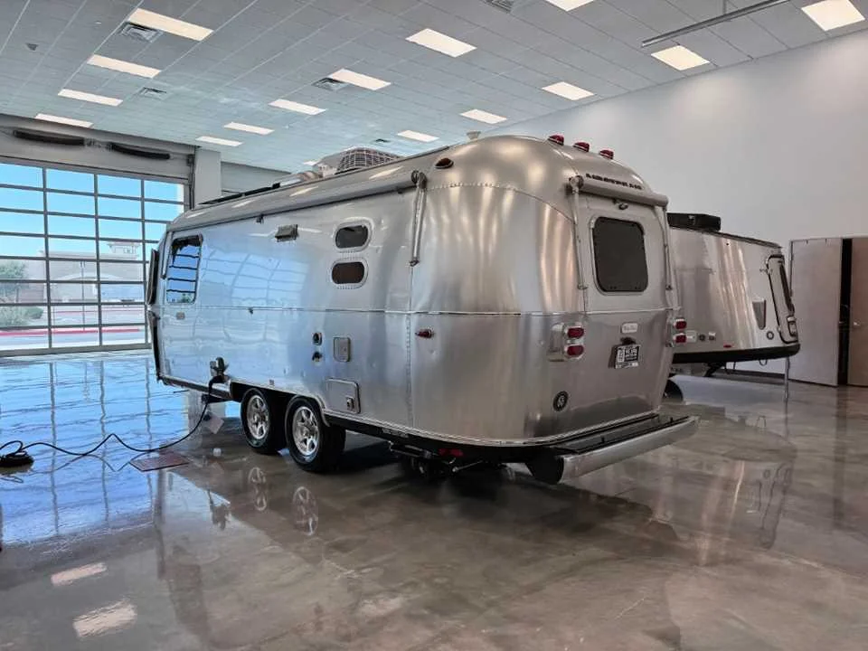 New 2026 SILVER AIRSTREAM  image 3