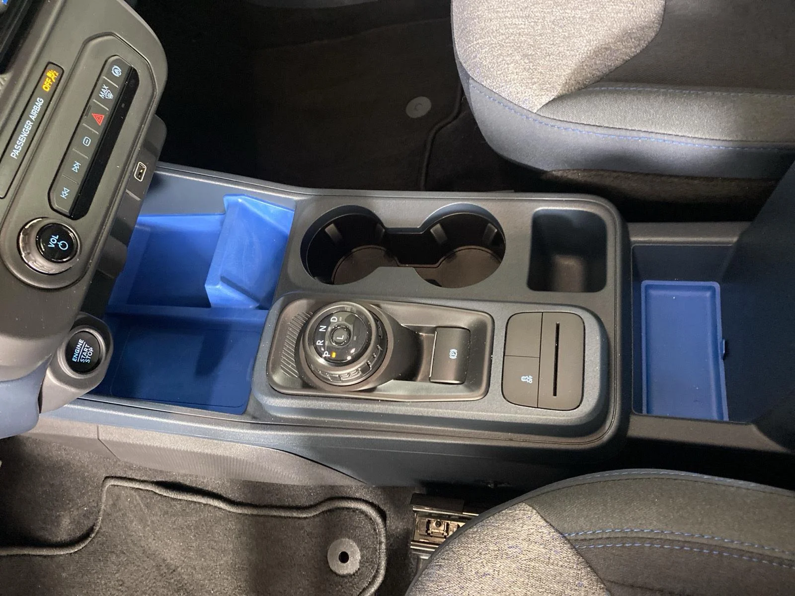 New 2025 White Metallic Ford XLT image 19