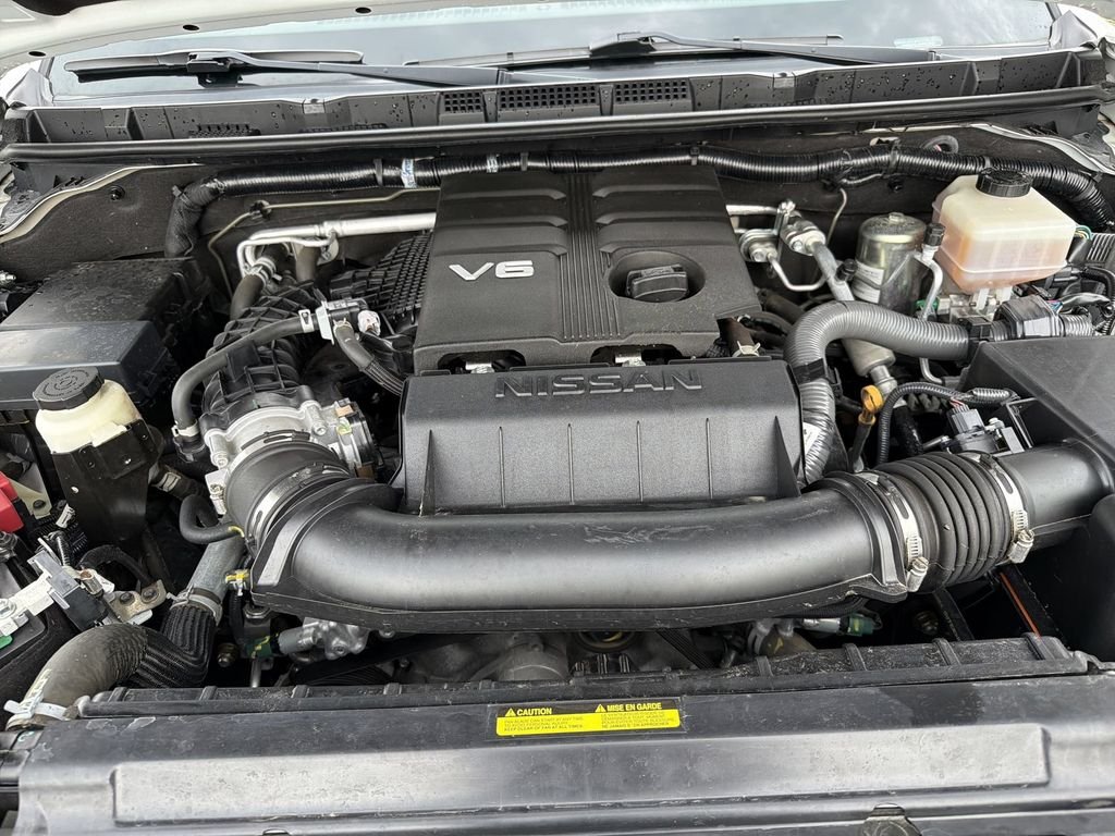 Certified Used 2022 White Nissan PRO-X image 18