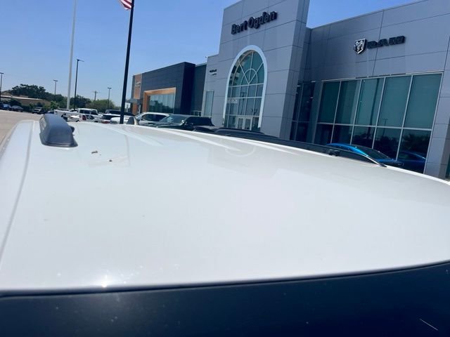 Used 2023 White Jeep Limited image 7