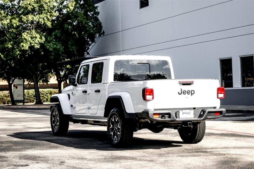 2025 Jeep Gladiator Sport S photo 4