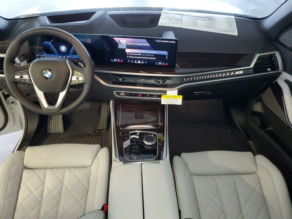 Used 2026 White BMW sDrive40i image 13