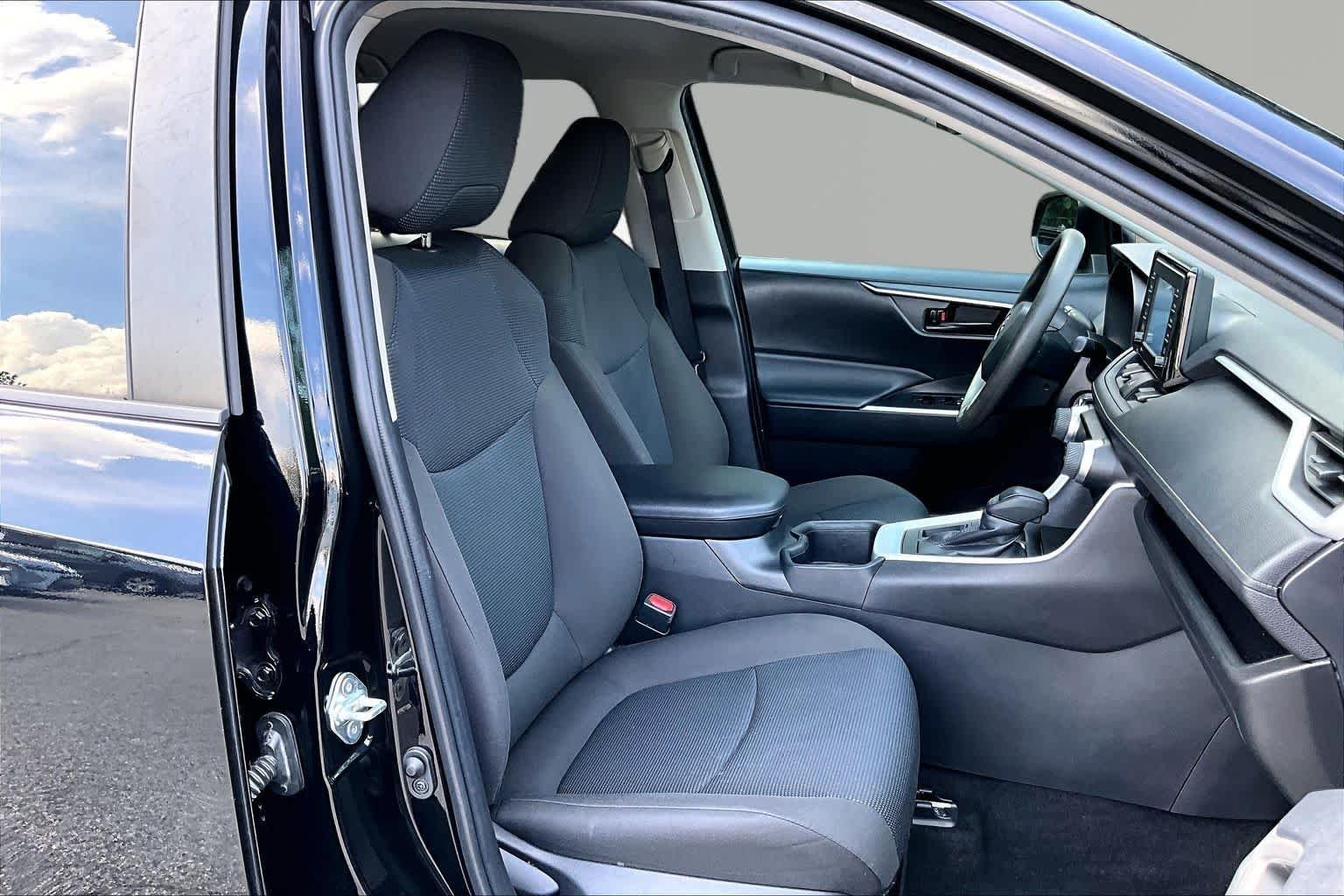 Used 2022 Midnight Black Metallic Toyota LE image 9