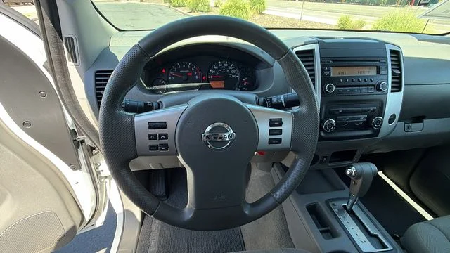 Used 2015 White Nissan S image 24