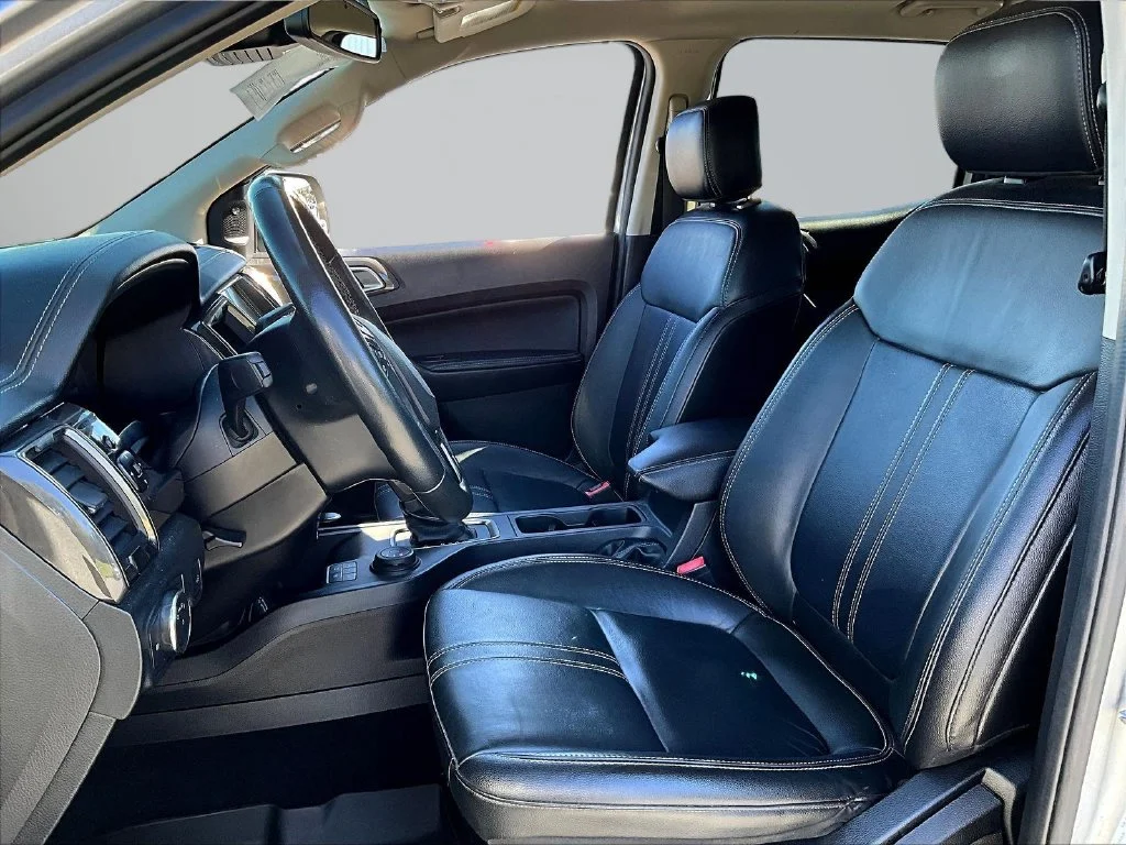 Used 2020 Silver Metallic Ford Lariat image 25